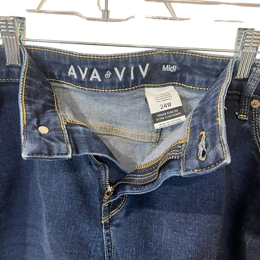 Ava & Viv Womens Dark Wash Denim Midi Shorts Size 24W With Rolled Hem & Pockets - Picture 5 of 5